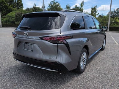 2026 Toyota Sienna Limited 7 Passenger