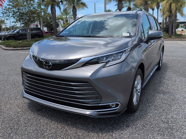 2026 Toyota Sienna Limited 7 Passenger
