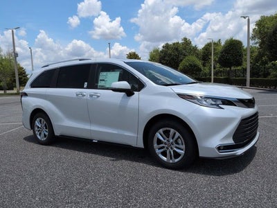 2026 Toyota Sienna Limited 7 Passenger