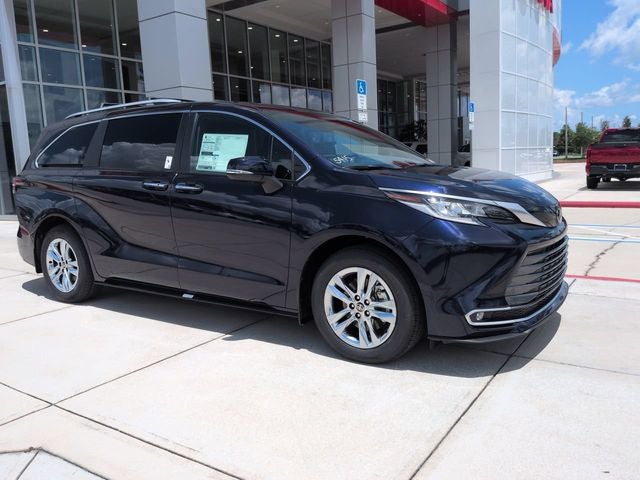 2026 Toyota Sienna Limited 7 Passenger