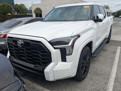 2022 Toyota TUNDRA 4X2 SR5