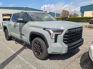 2024 Toyota TUNDRA 4X4 SR5