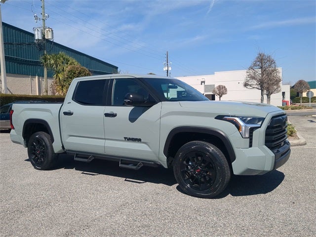 2025 Toyota TUNDRA 4X4 SR5