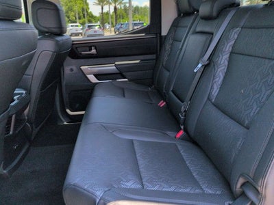 2024 Toyota TUNDRA 4X4 SR5