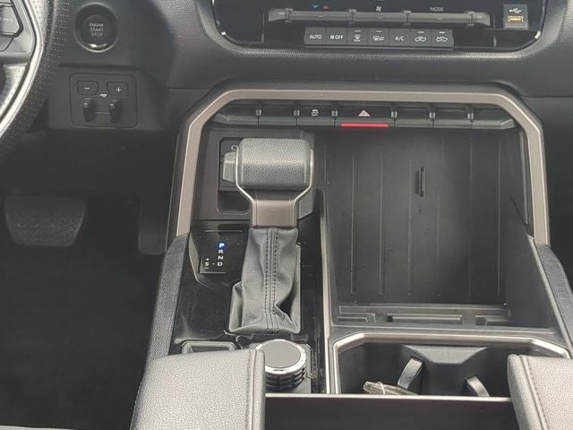 2025 Toyota TUNDRA 4X4 SR5