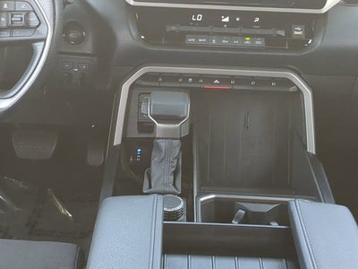 2025 Toyota TUNDRA 4X4 SR5