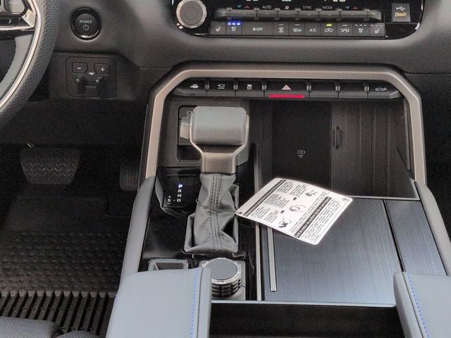 2026 Toyota Tundra i-FORCE MAX Platinum i-FORCE MAX