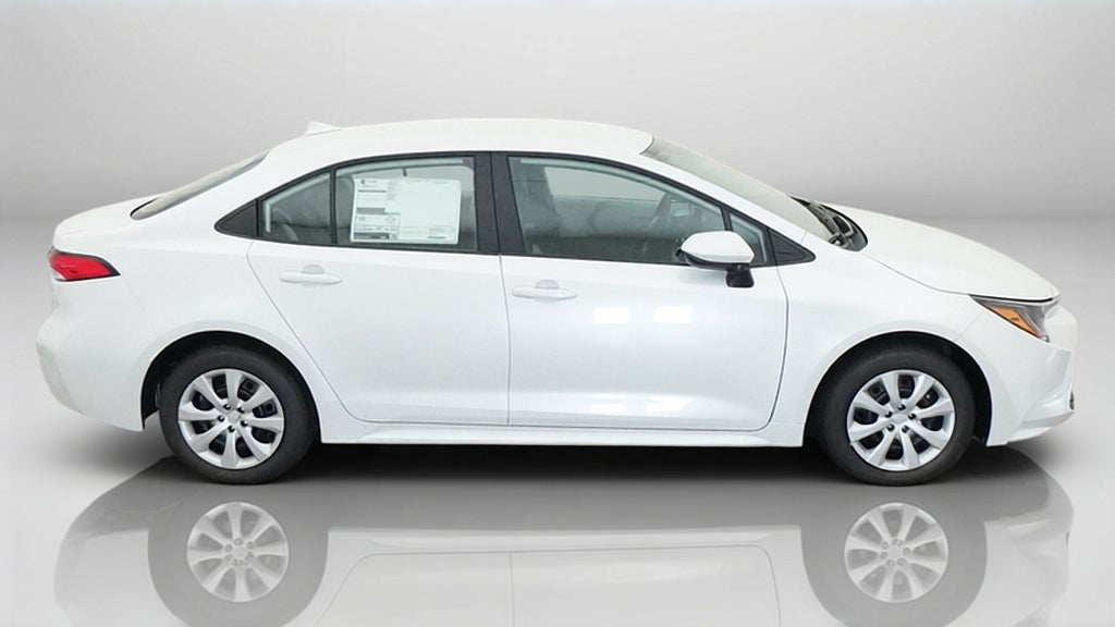 2027 Toyota Corolla LE