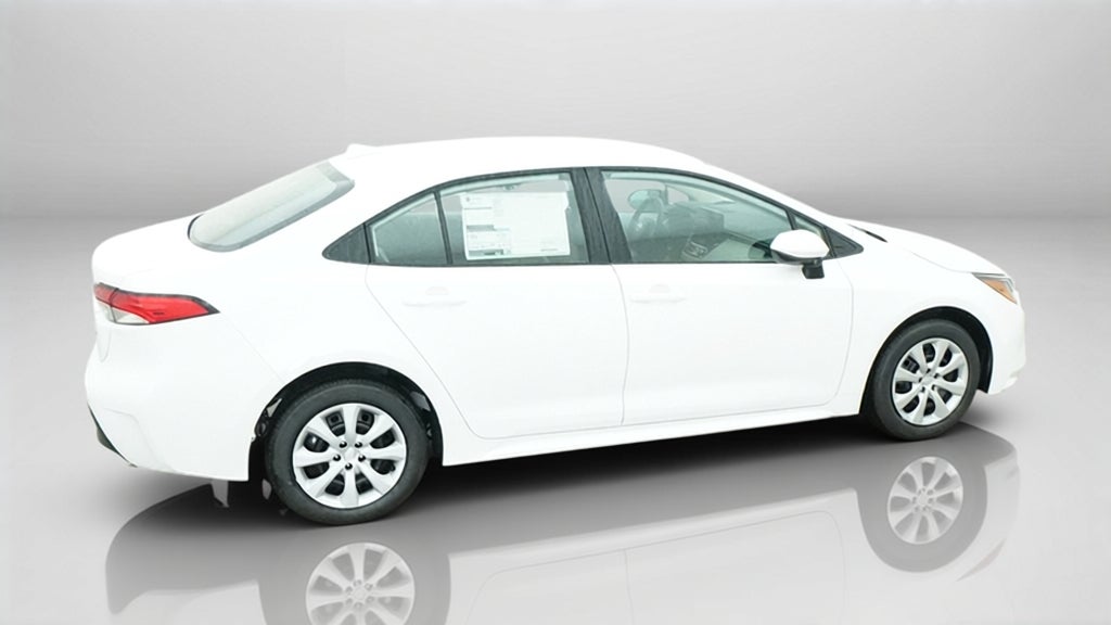 2027 Toyota Corolla LE