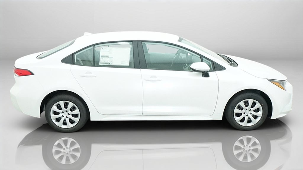 2027 Toyota Corolla LE