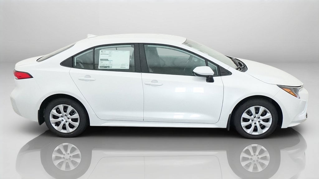 2027 Toyota Corolla LE