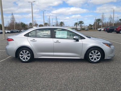 2025 Toyota COROLLA LE