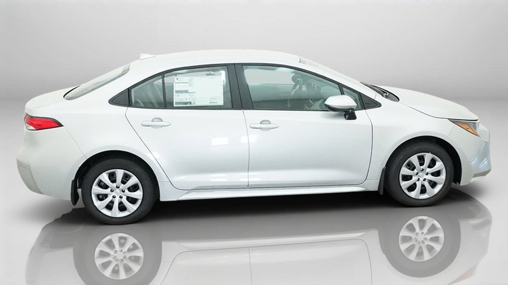 2027 Toyota Corolla LE