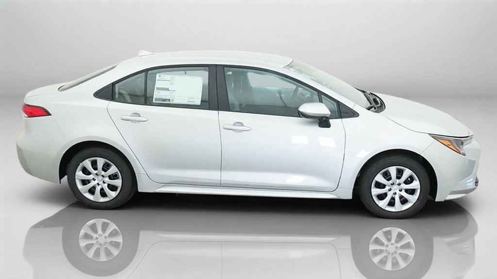 2027 Toyota Corolla LE