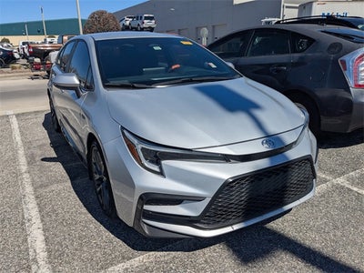 2024 Toyota COROLLA SE