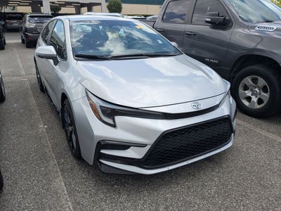 2025 Toyota COROLLA SE