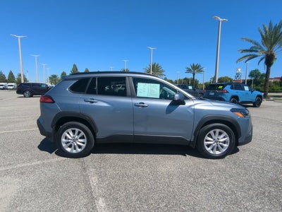 2024 Toyota Corolla Cross LE