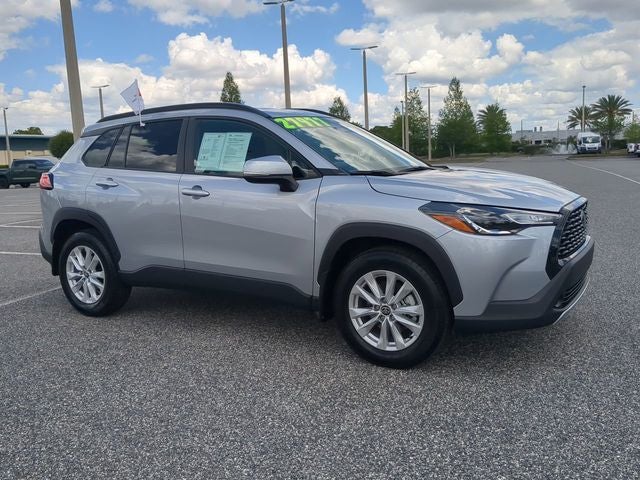 2024 Toyota Corolla Cross LE
