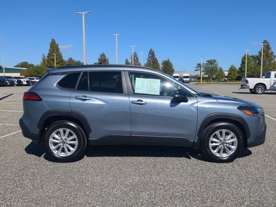 2025 Toyota Corolla Cross LE