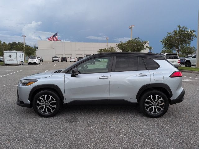 2023 Toyota Corolla Cross Hybrid SE