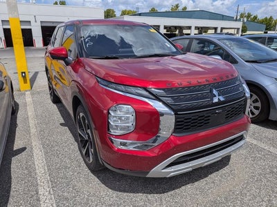 2022 Mitsubishi Outlander SE