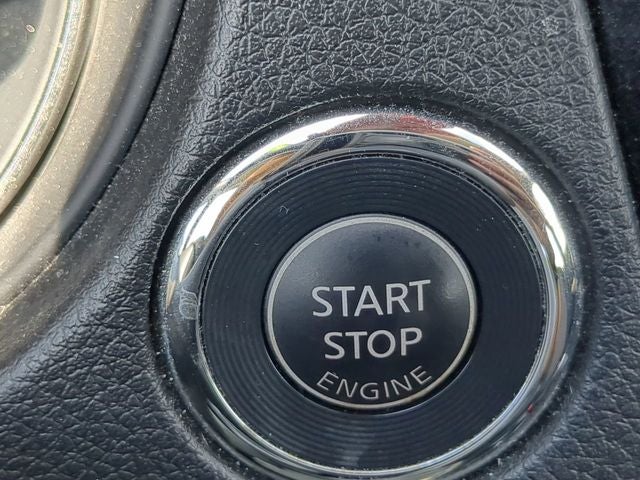 2017 Nissan Rogue Sport SV