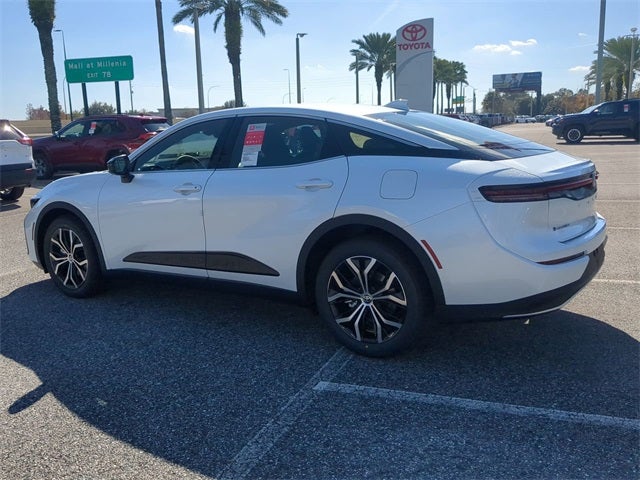 2026 Toyota Toyota Crown XLE