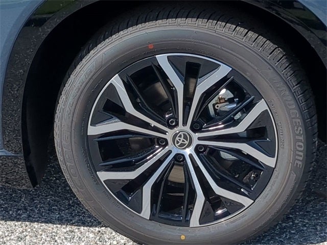 2026 Toyota Toyota Crown Signia XLE