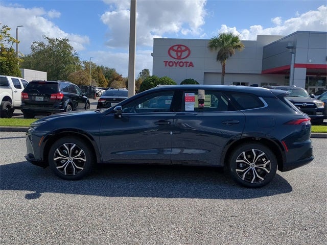 2026 Toyota Toyota Crown Signia XLE