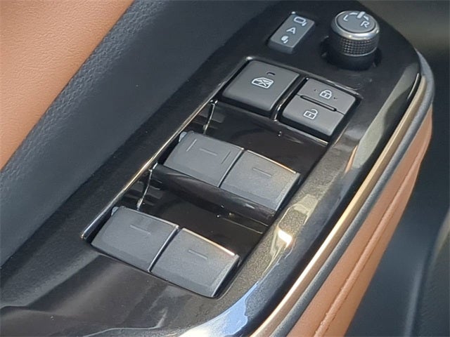 2026 Toyota Crown Signia XLE