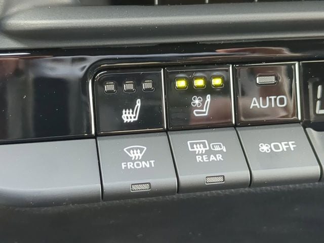 2026 Toyota Toyota Crown Signia XLE