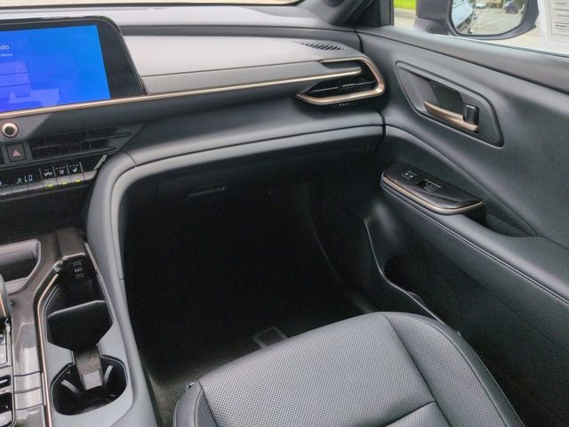 2025 Toyota Toyota Crown Signia Limited