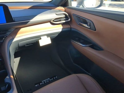 2026 Toyota Toyota Crown Signia XLE