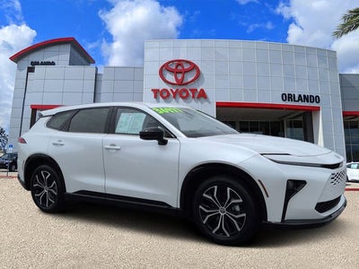 2025 Toyota Toyota Crown Signia XLE