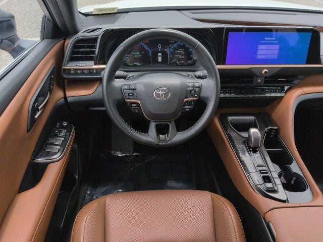 2025 Toyota Toyota Crown Signia XLE