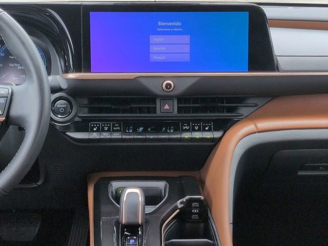 2025 Toyota Toyota Crown Signia XLE