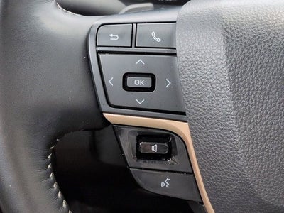 2025 Toyota Toyota Crown Signia XLE