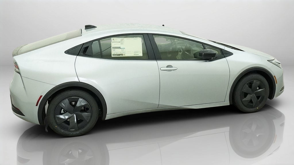 2027 Toyota Prius LE