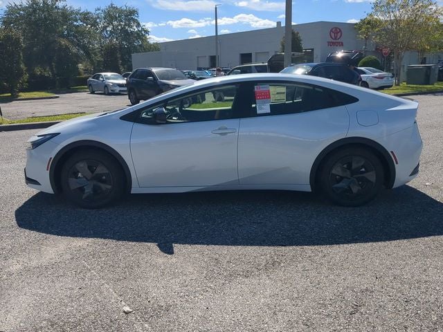 2026 Toyota Prius Plug-in Hybrid SE