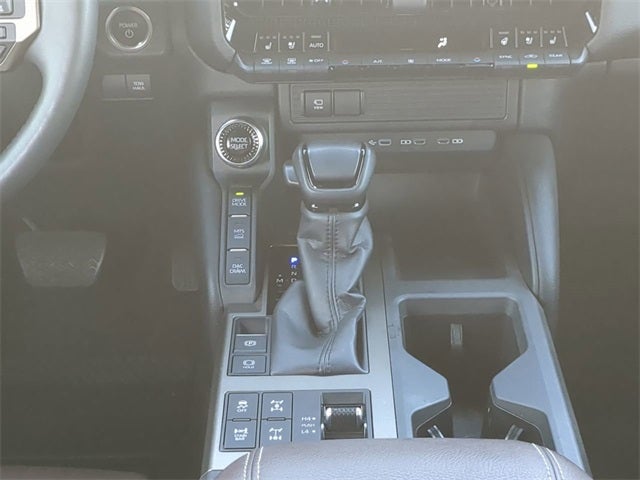 2024 Toyota LAND CRUISER Base