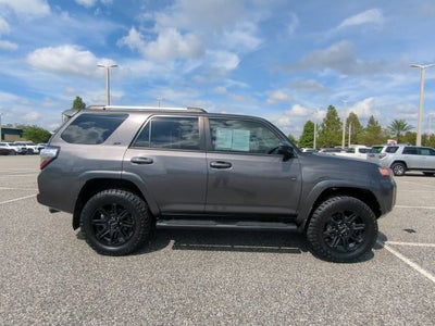 2022 Toyota 4Runner SR5