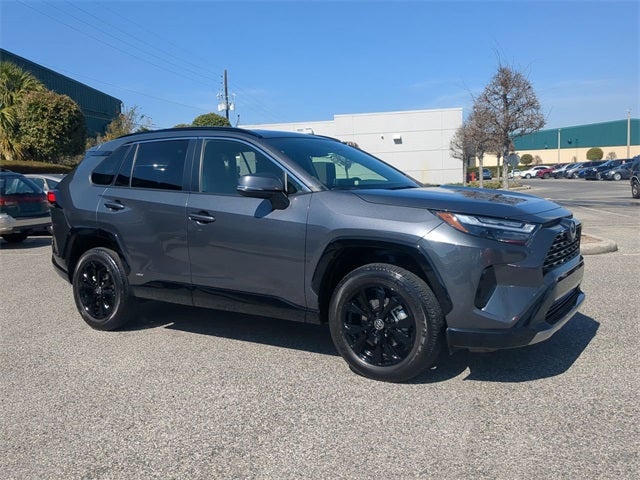 2024 Toyota RAV4 HYBRID SE