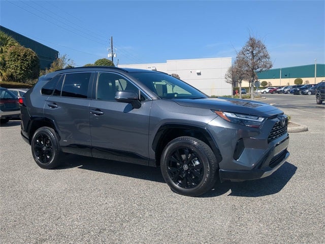 2024 Toyota RAV4 HYBRID SE