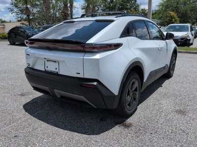 2026 Toyota C-HR SE