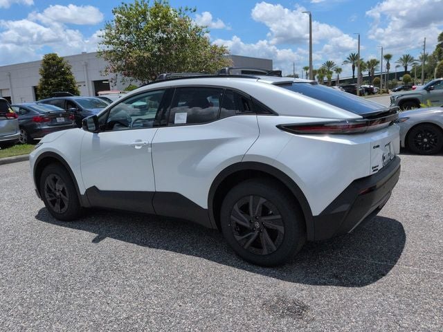 2026 Toyota C-HR SE