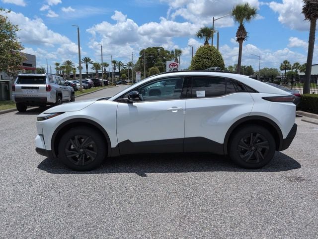 2026 Toyota C-HR SE