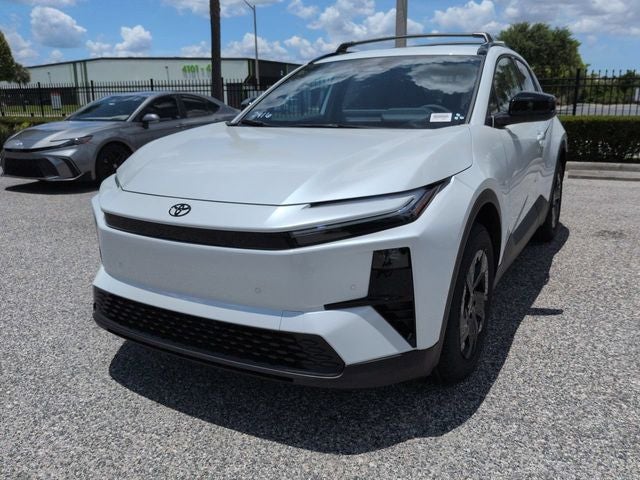 2026 Toyota C-HR SE