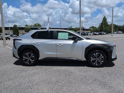 2024 Toyota bZ4X XLE