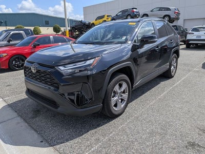 2025 Toyota RAV4 Hybrid XLE