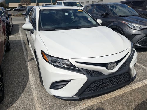2018 Toyota CAMRY SE